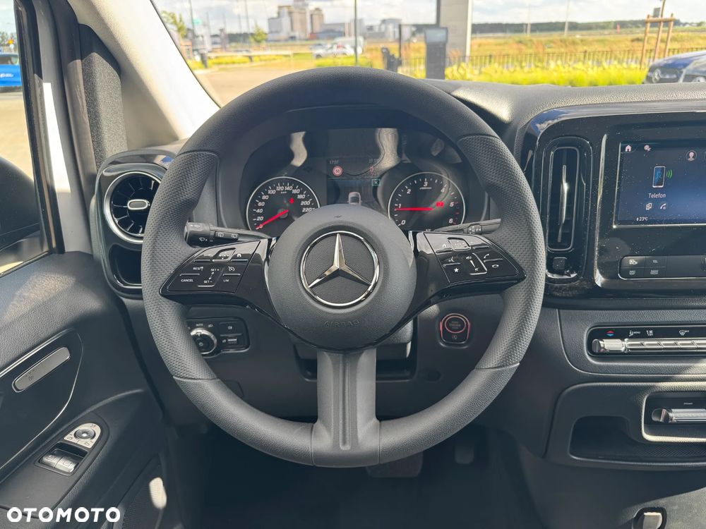 Mercedes-Benz Vito - 11