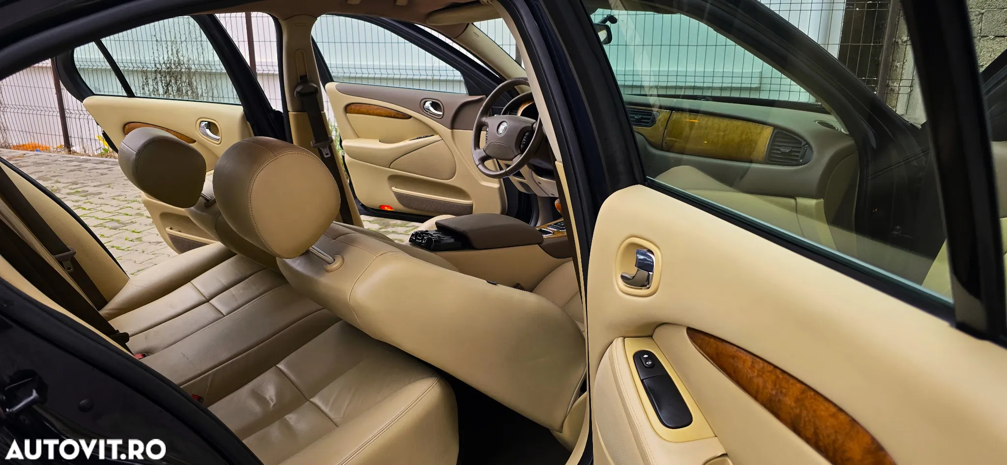 Jaguar S-Type 2.7 Twin Turbo Diesel Aut. Executive - 20
