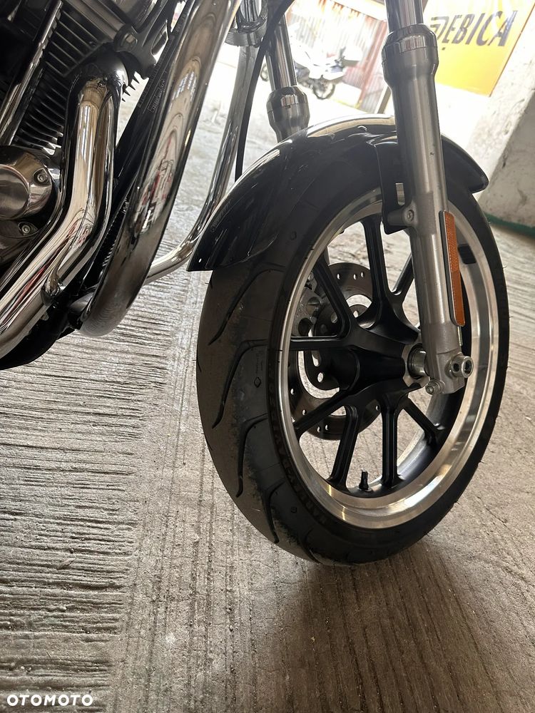 Harley-Davidson Sportster Low 883L - 9