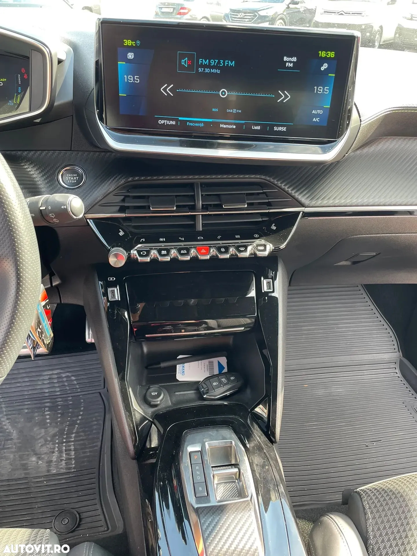 Peugeot 208 e-208 GT - 7