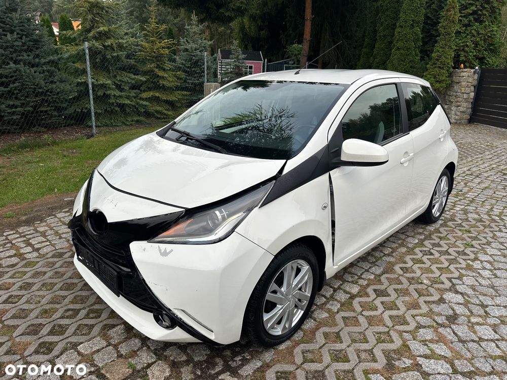 Toyota Aygo x-play - 2