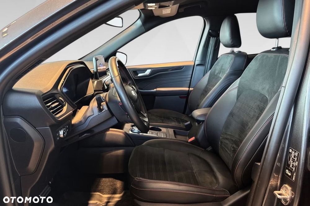 Ford Kuga 2.5 Duratec PHEV ST-LINE - 8