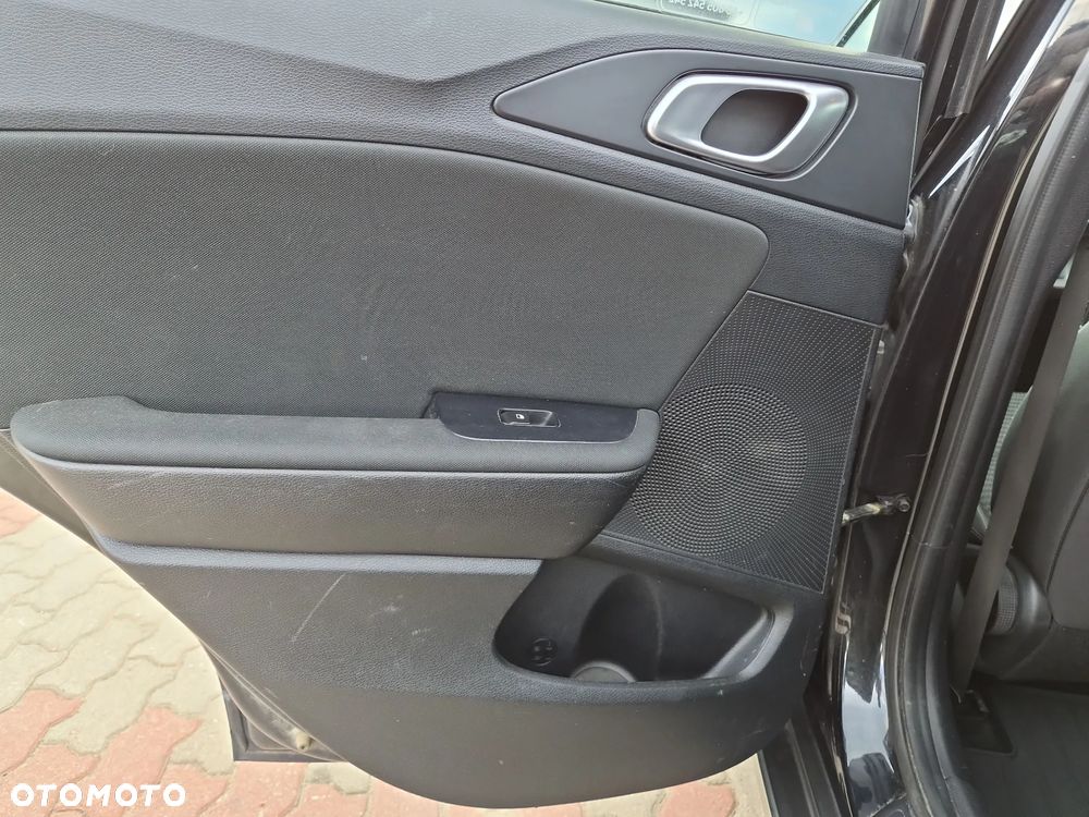 Kia XCeed 1.5 T-GDI M - 21
