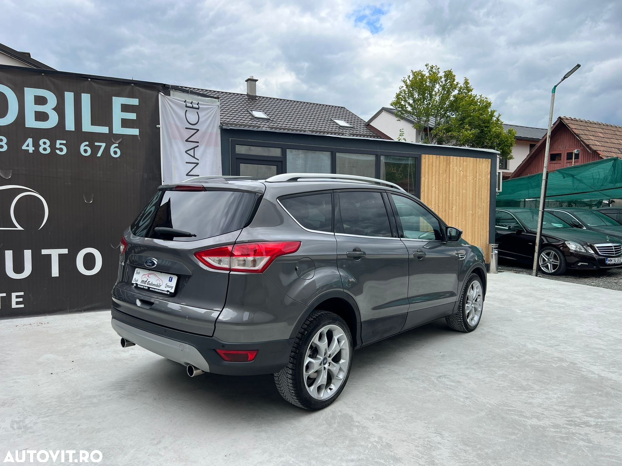 Ford Kuga - 3