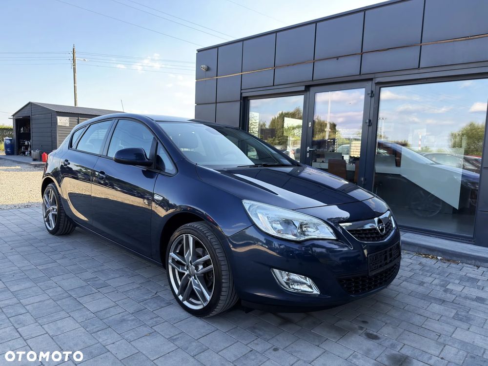 Opel Astra 1.4 T Cosmo - 10