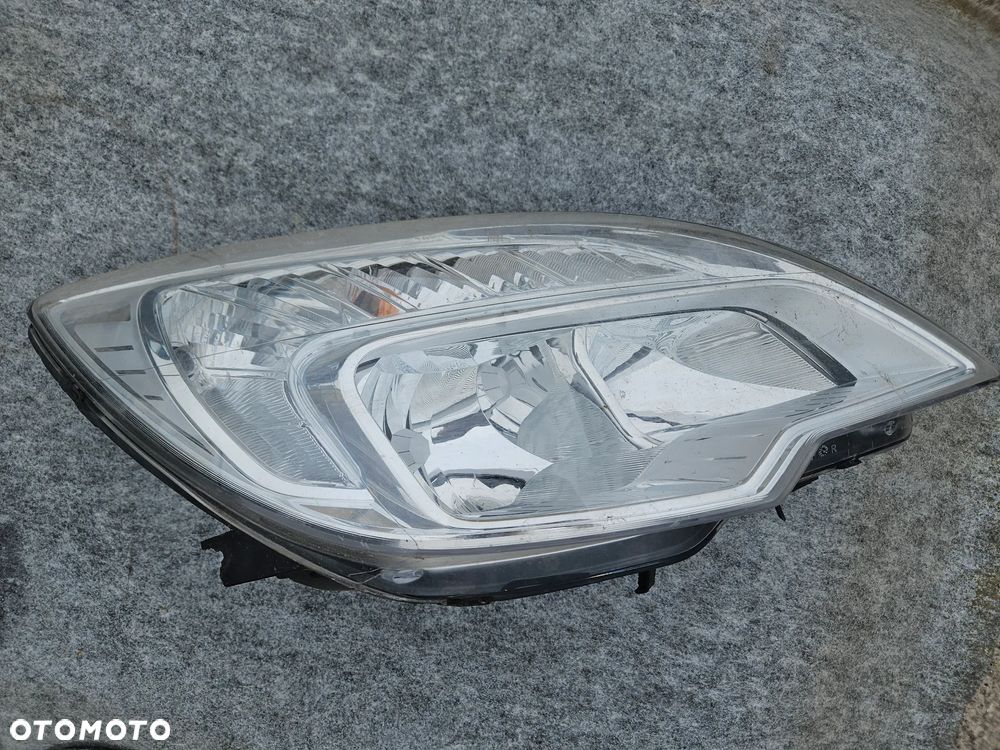Lampa prawa przednia OPEL MERIVA B 2012r Europa oryginalna 13253630 - 1