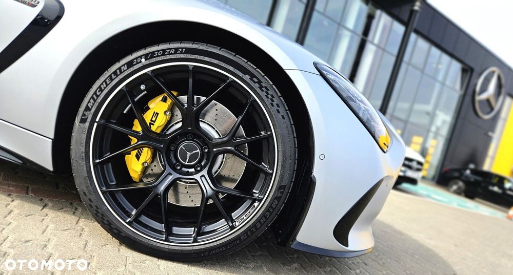 Mercedes-Benz AMG GT - 7
