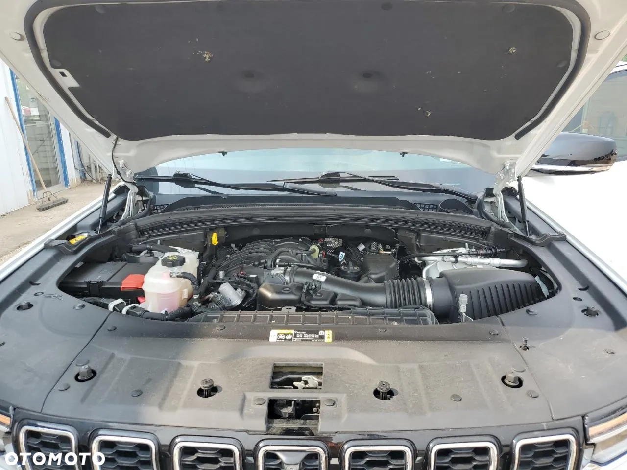 Jeep Grand Cherokee - 11