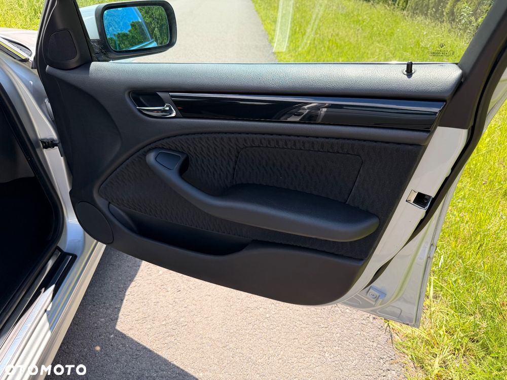 BMW Seria 3 - 21