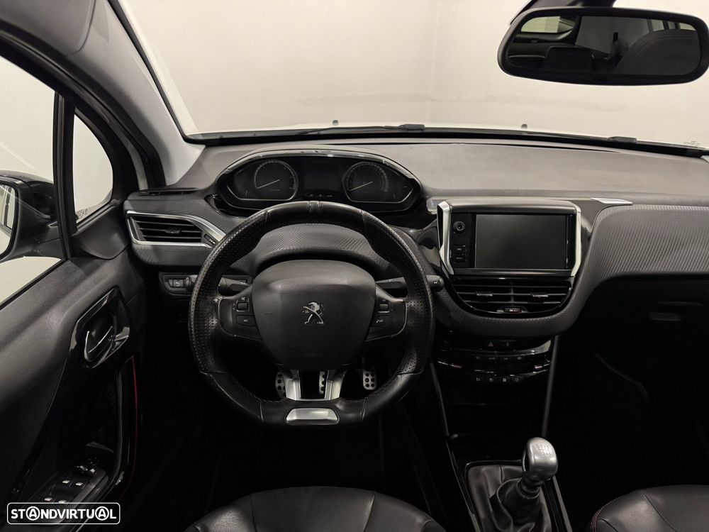 Peugeot 2008 1.6 BlueHDi GT Line - 8