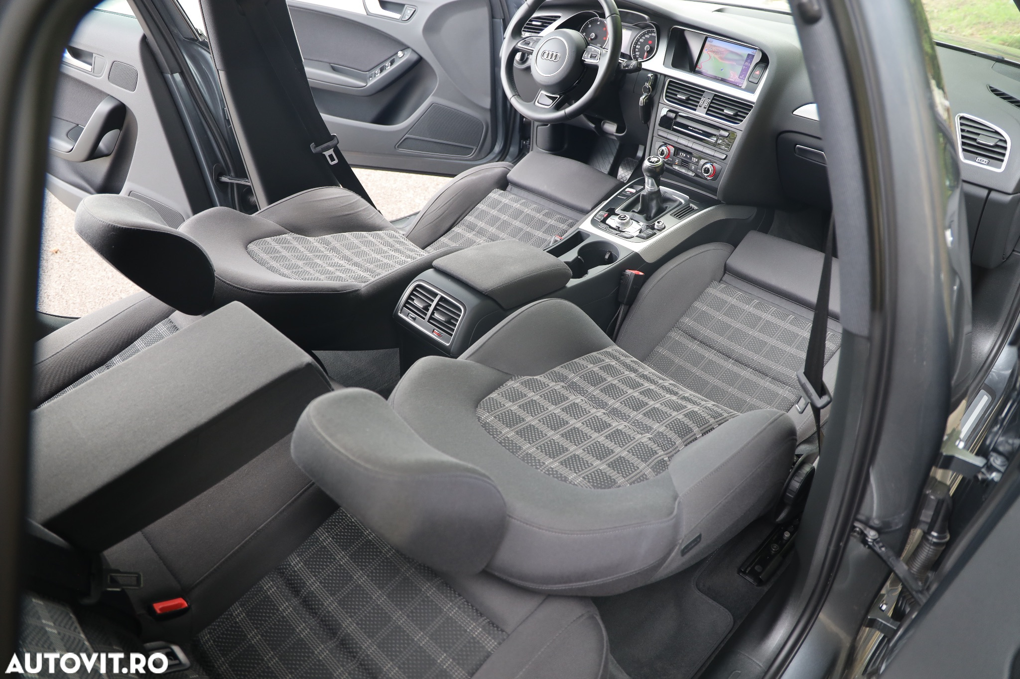 Audi A4 2.0 TDI DPF S line Sportpaket - 17