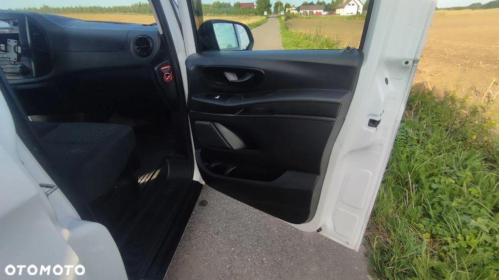 Mercedes-Benz Vito - 11