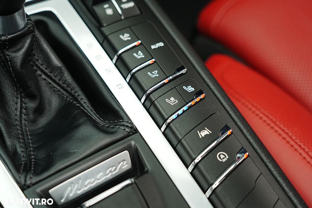 Porsche Macan S - 37