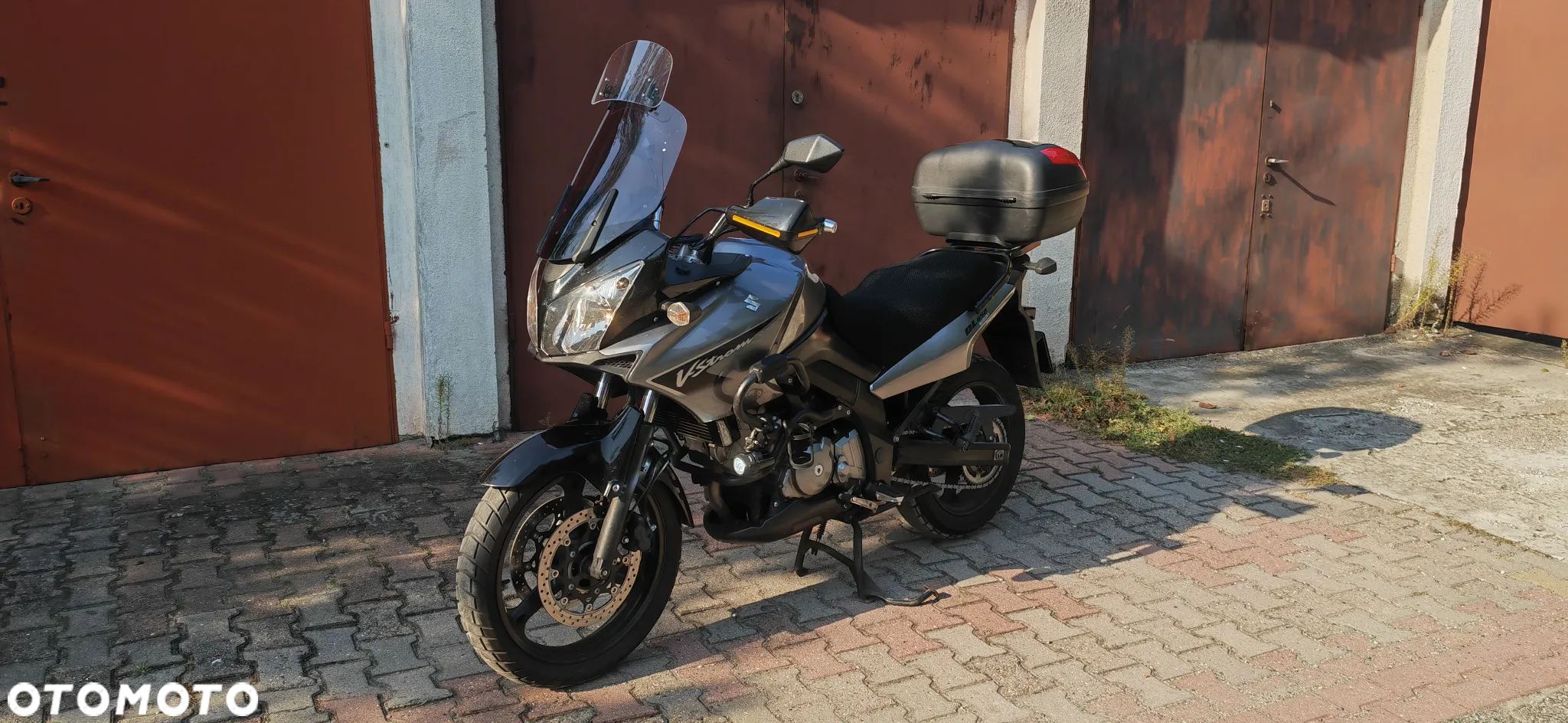 Suzuki DL - 4