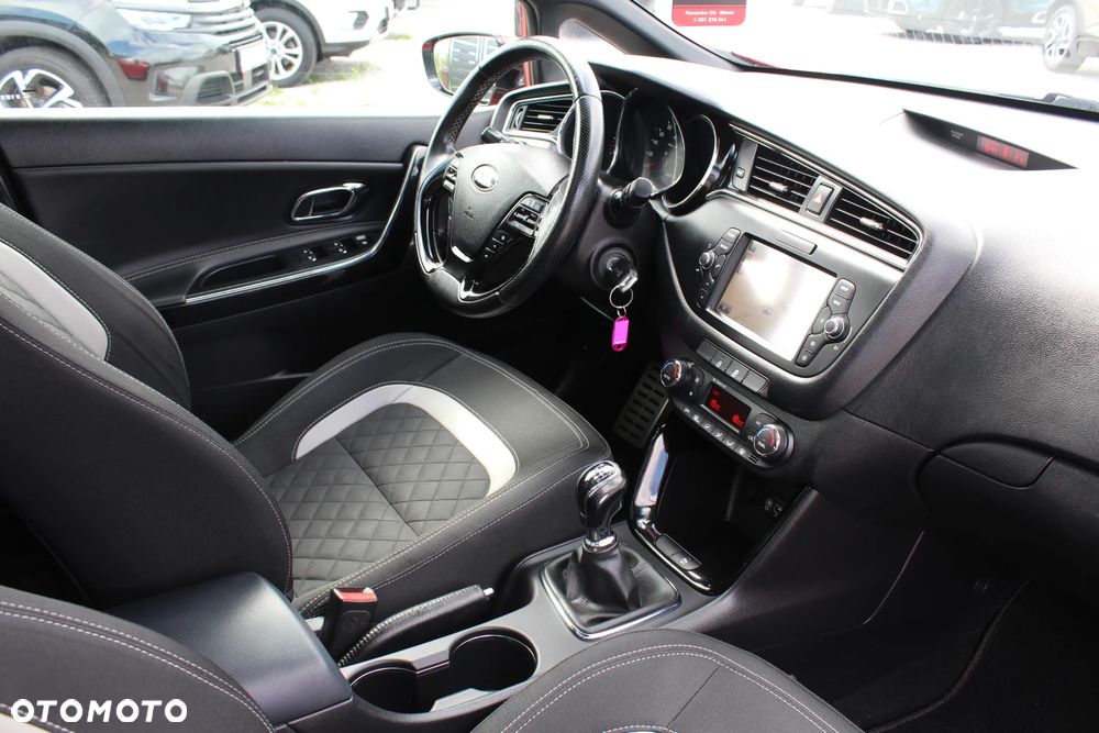 Kia Ceed 1.0 T-GDI ISG GT Line - 34