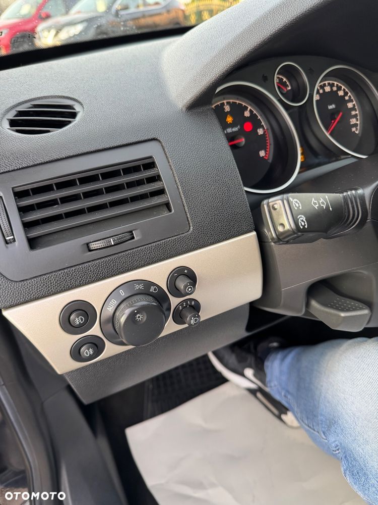 Opel Astra - 11
