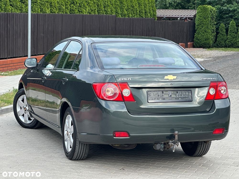 Chevrolet Epica 2.0 LS - 21