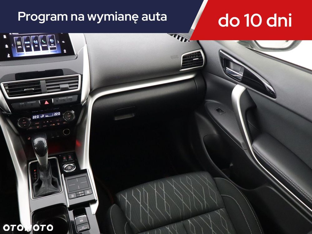 Mitsubishi Eclipse Cross - 10