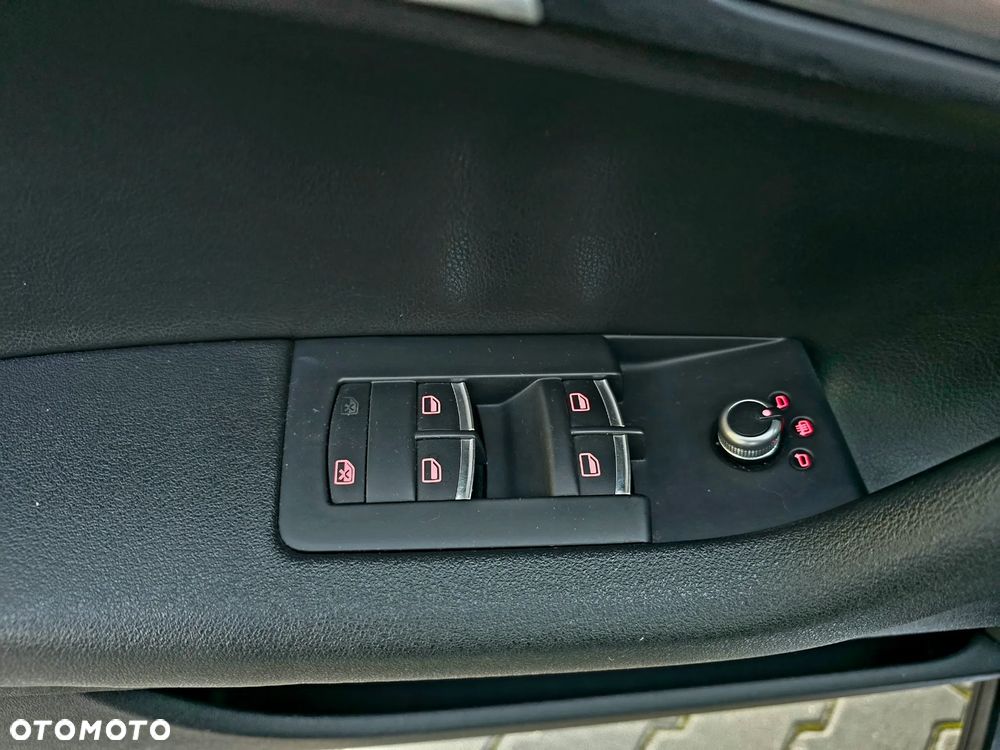 Audi A3 Sportback 2.0 TDI Ambiente - 29