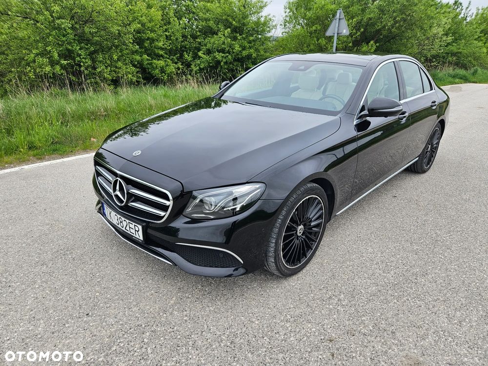 Mercedes-Benz Klasa E 220 d 4-Matic 9G-TRONIC - 2