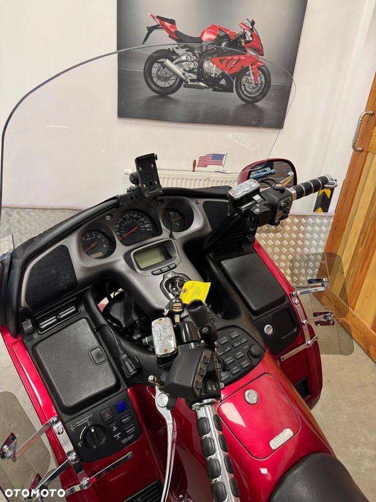 Honda GL - 22