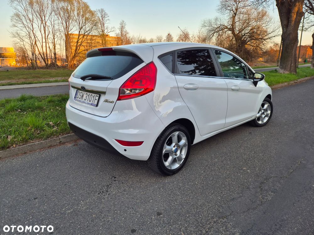 Ford Fiesta 1.25 Titanium - 26