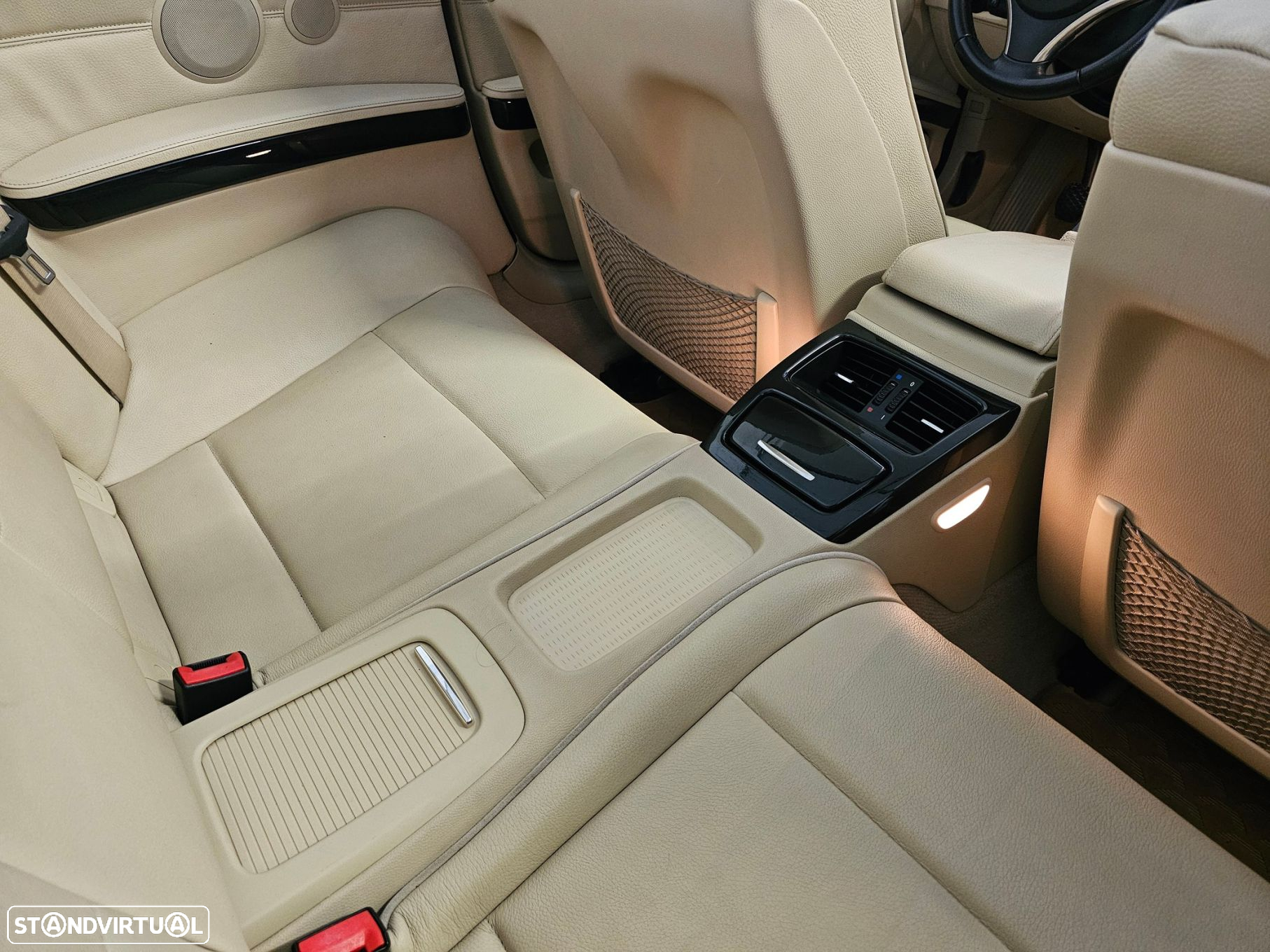 BMW 325 i - 23