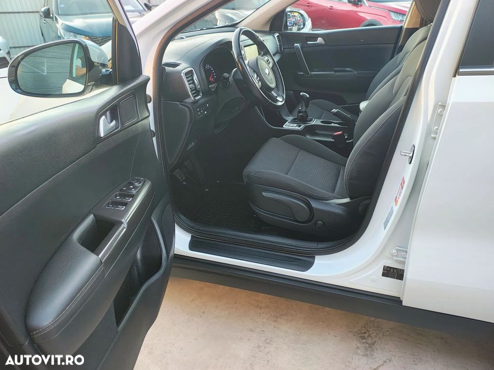 Kia Sportage 1.7 CRDI 2WD Dream-Team Edition - 6