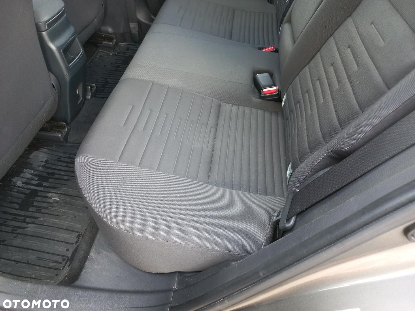 Toyota Auris - 10