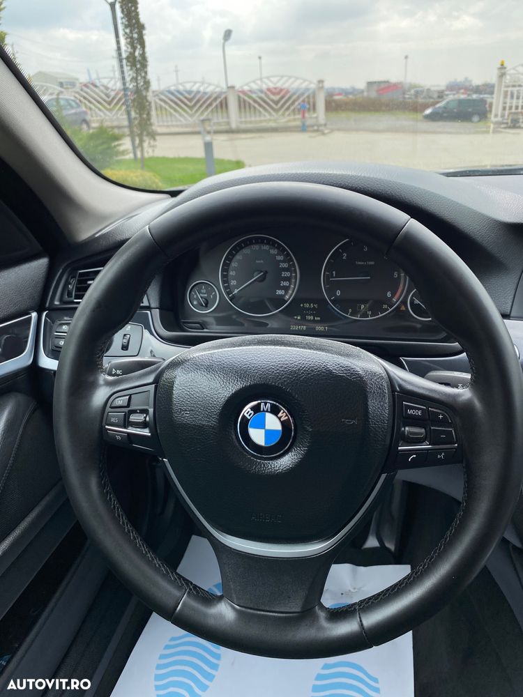 BMW Seria 5 520d Aut. Luxury Line - 16