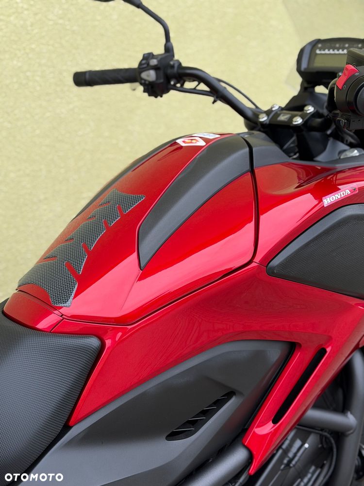 Honda NC - 16