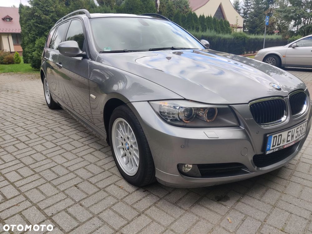 BMW Seria 3 318i Touring Edition Exclusive - 11