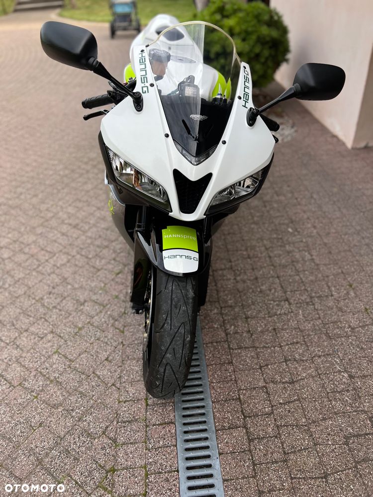Honda CBR - 17