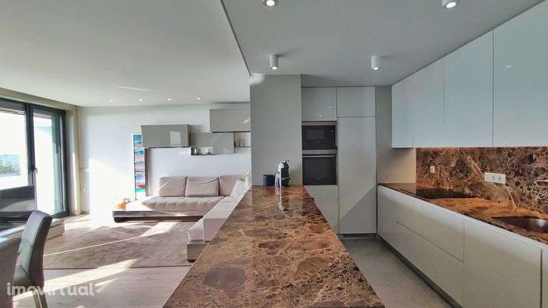 Apartamento T2+1 na Avenida dos Banhos – Póvoa de Varzim - Grande imagem: 2/12