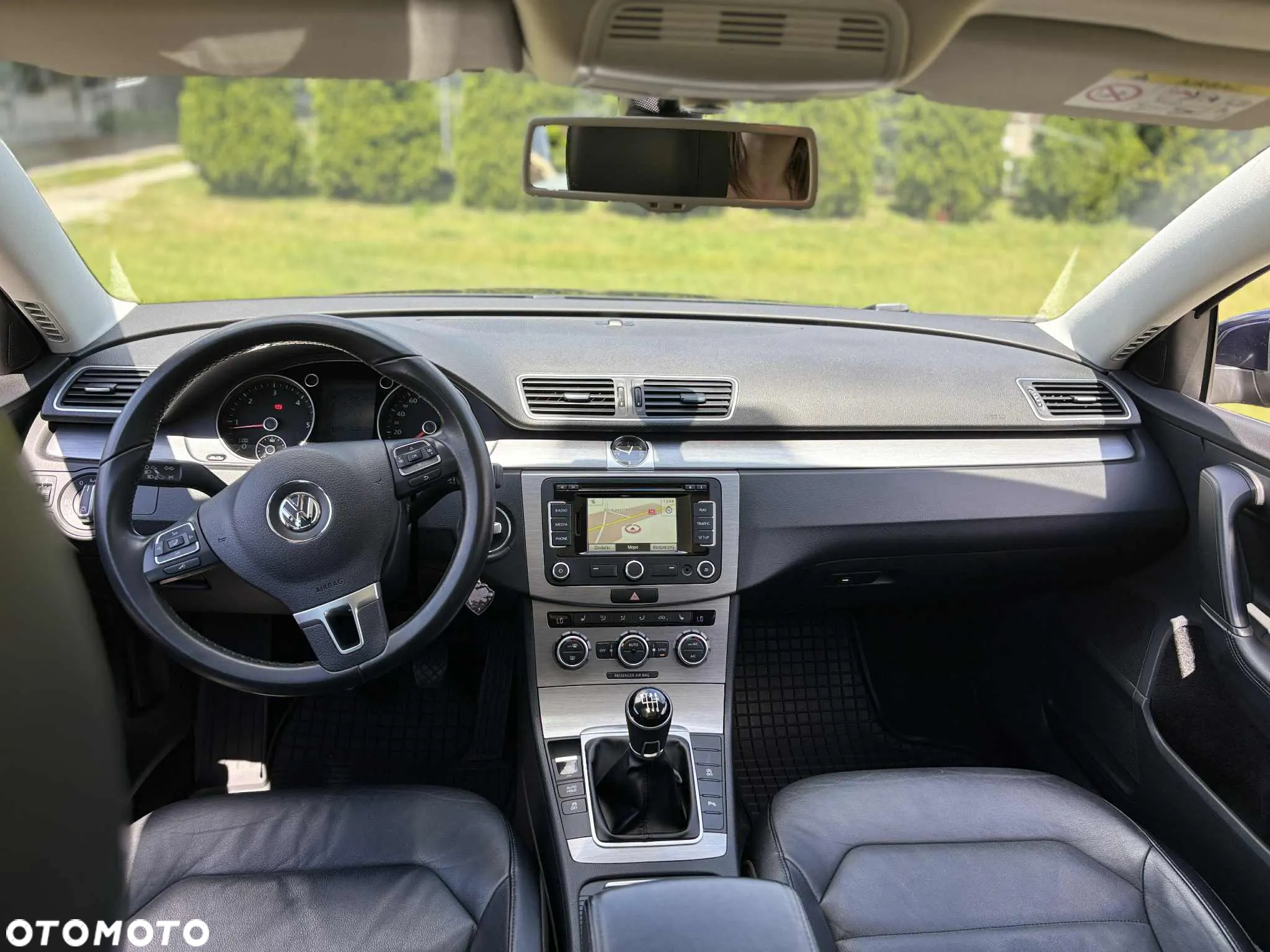 Volkswagen Passat 1.6 TDI Comfortline - 22