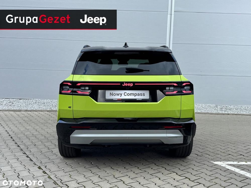 Jeep Compass - 4