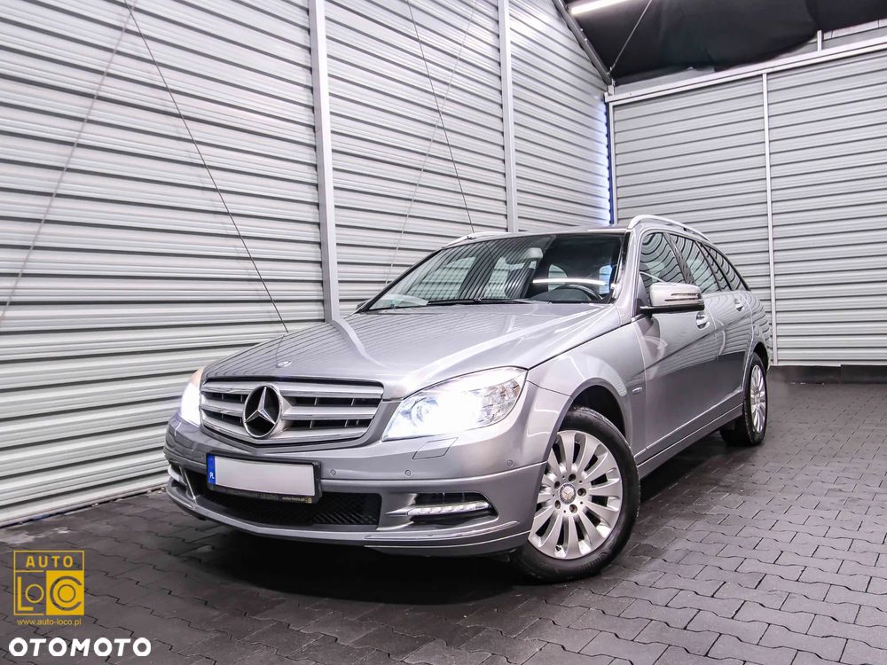 Mercedes-Benz Klasa C 180 CGI Automatik BlueEFFICIENCY Elegance - 3