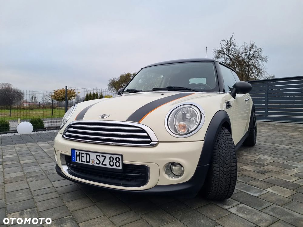 MINI ONE Brick Lane - 2