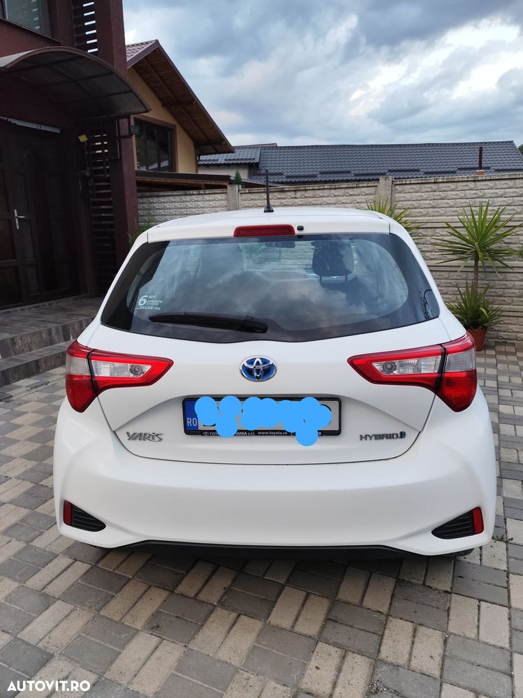 Toyota Yaris 1.5 VVT-i HSD Terra - 6