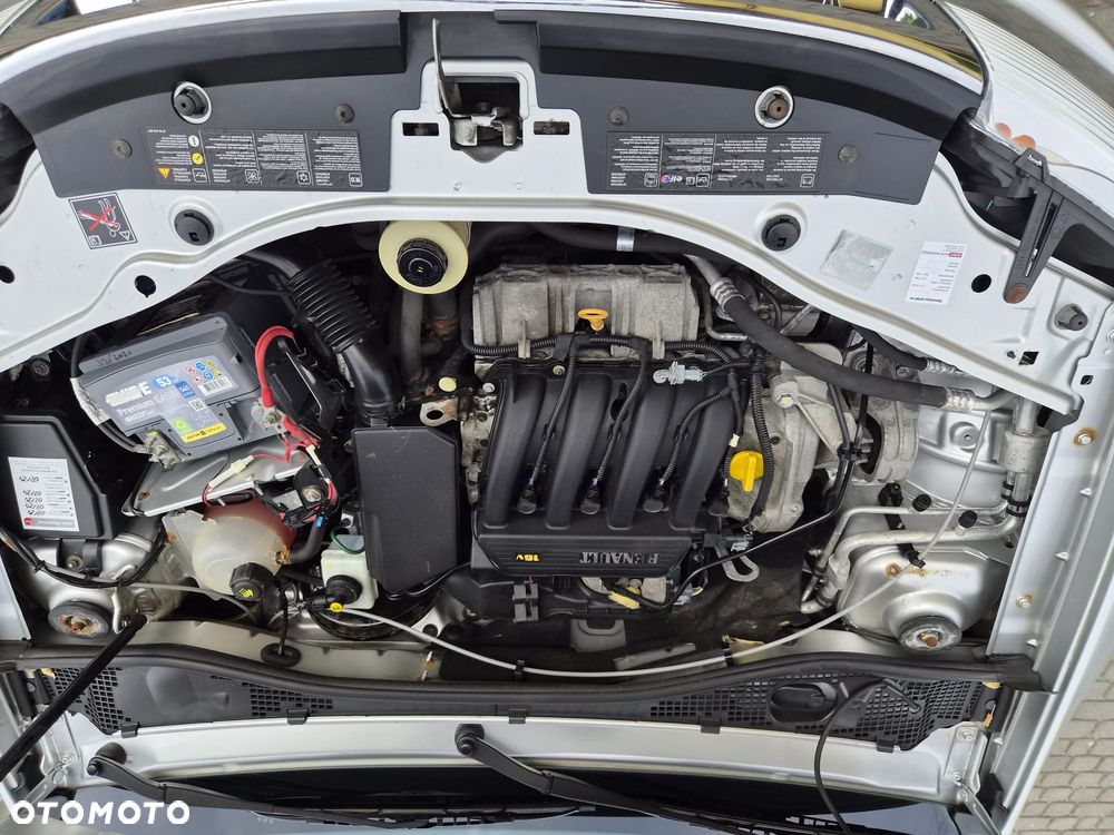 Dacia Duster 1.6 Ambiance 4x4 - 13