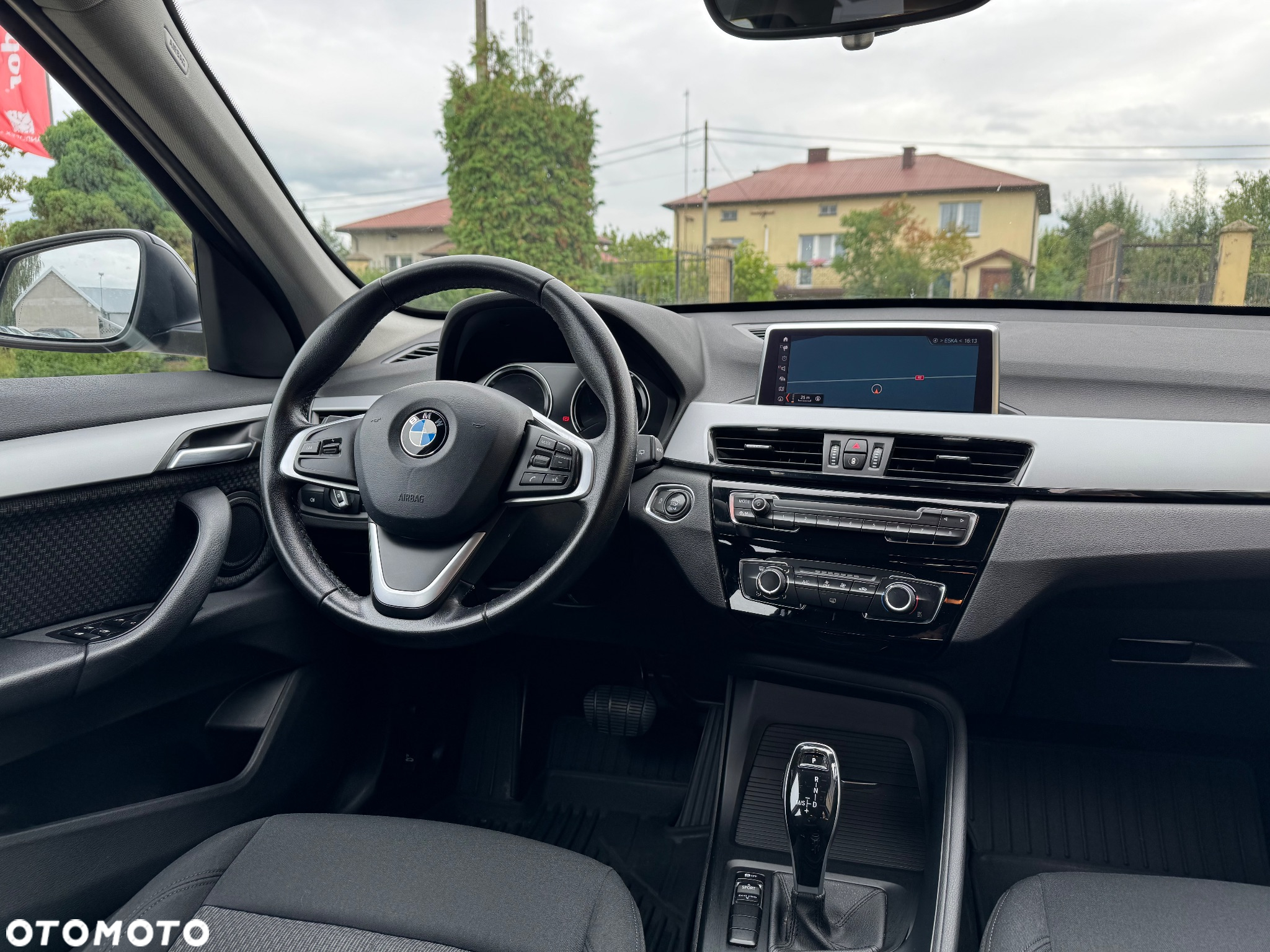 BMW X1 sDrive18i - 16