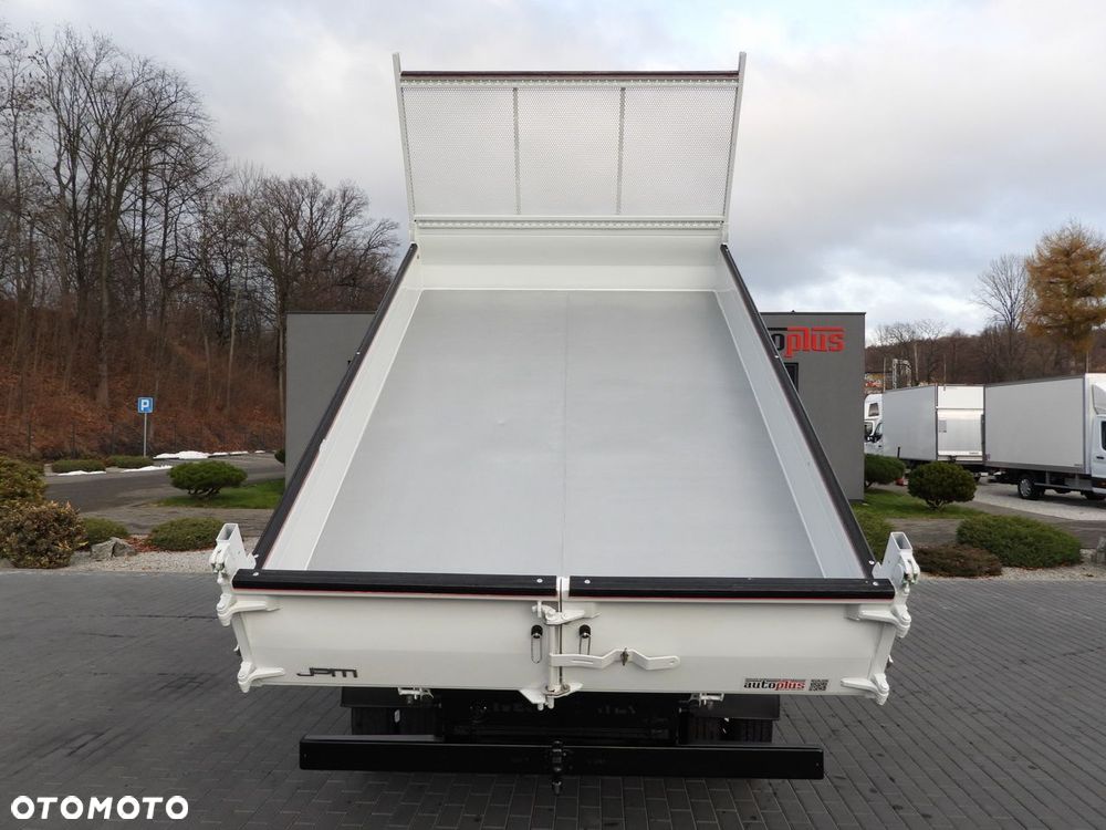 Iveco DAILY 35C18 TEMPOMAT LEDY AUTOMAT HI-MATIC BLIŹNIACZE KOŁA KLIMATYZACJA  180KM - 12