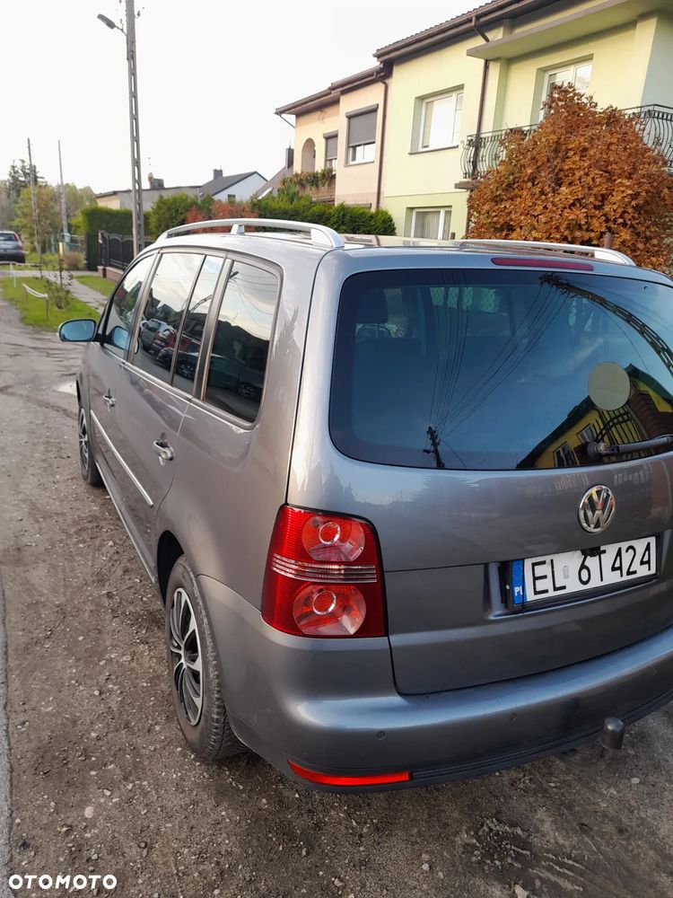 Volkswagen Touran 2.0 TDI Trendline - 8