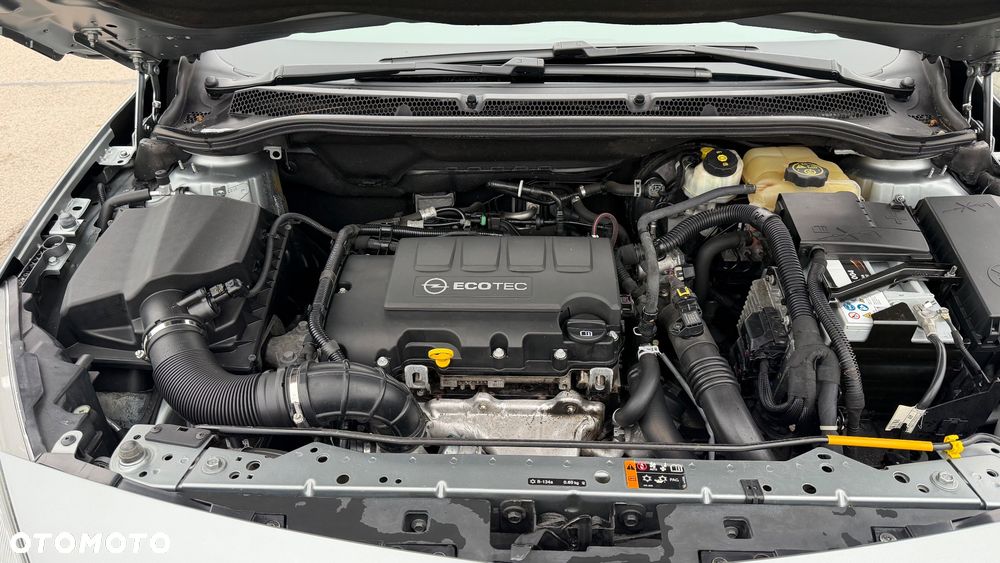 Opel Astra 1.4 Turbo ENERGY - 10