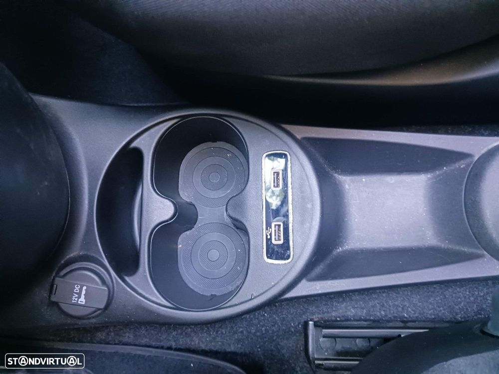 Fiat 500C 1.0 Hybrid - 29