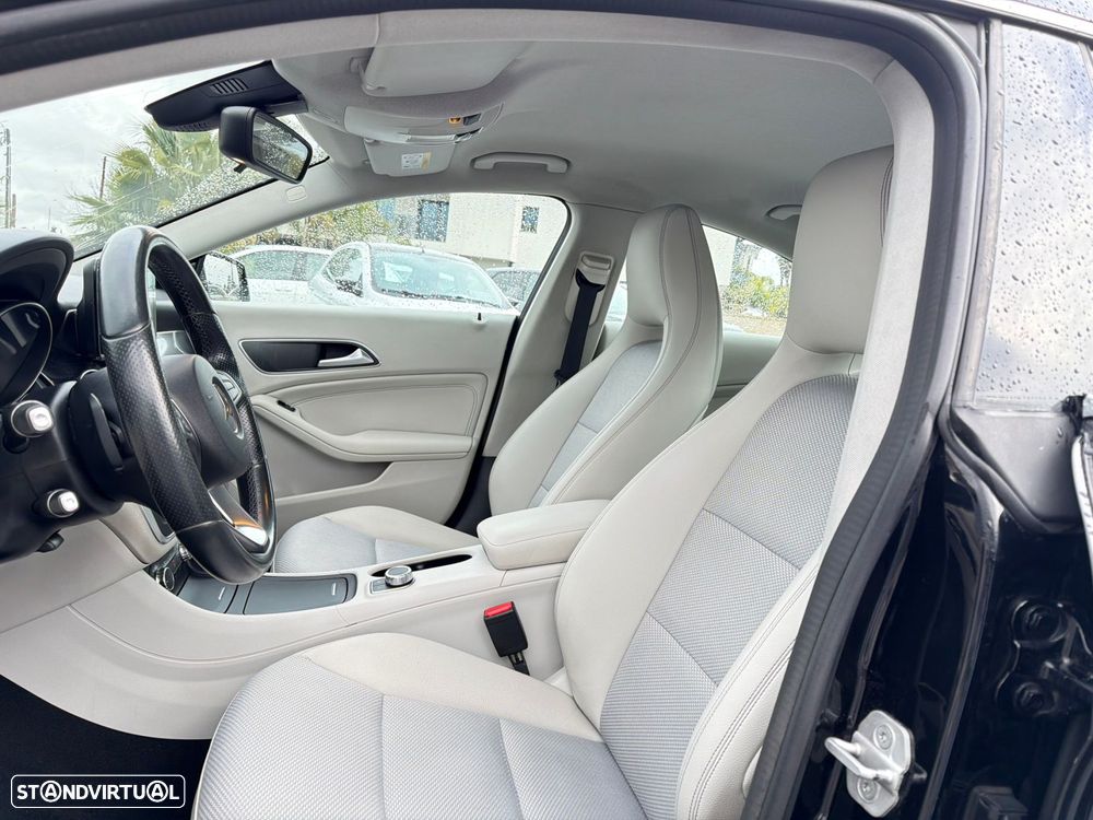 Mercedes-Benz CLA 180 CDI Urban Aut. - 22