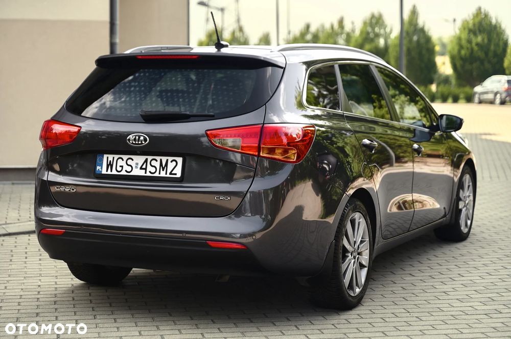 Kia Ceed 1.6 CRDi 128 Platinum Edition - 13