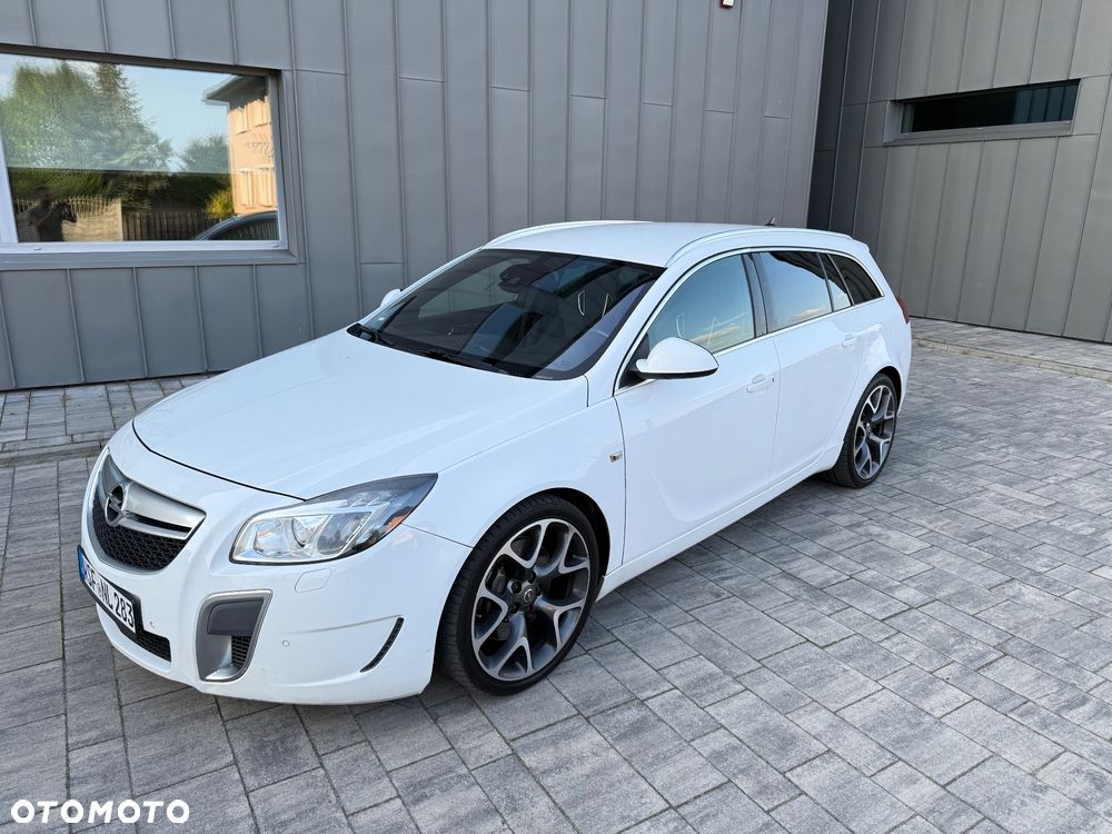Opel Insignia 2.8 V6 Turbo 4x4 Sports Tourer OPC - 4