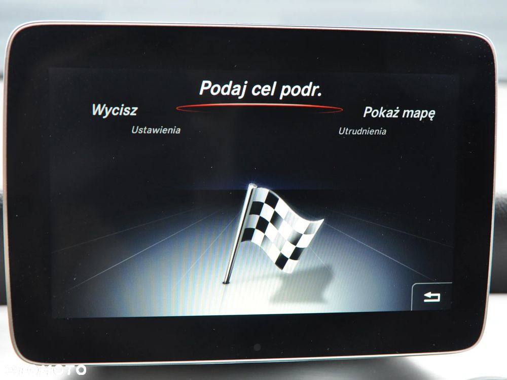 Mercedes-Benz GLA 220 4-Matic AMG Line - 13