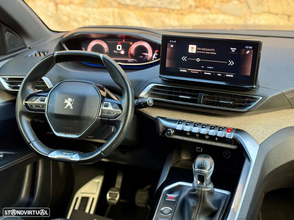 Peugeot 3008 1.2 PureTech GT - 29